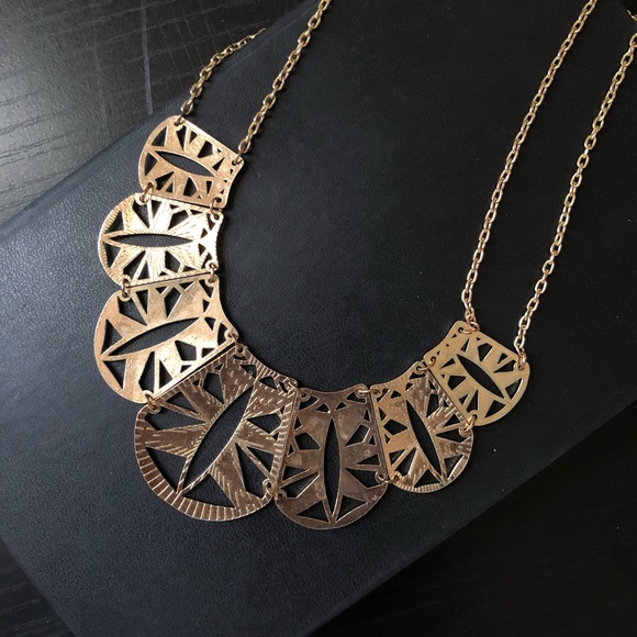 Forever21 Gold-tone Enamel Statement Necklace - Picture 3 of 3